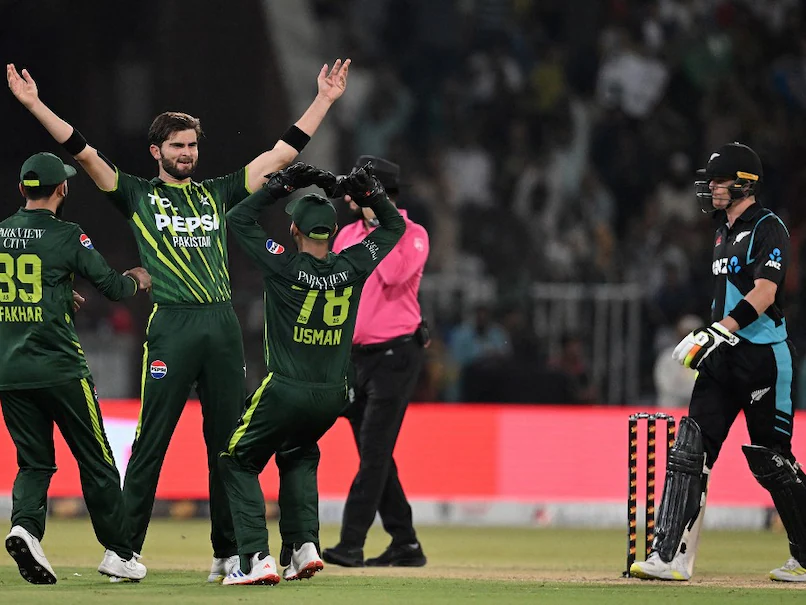 pakvsnz